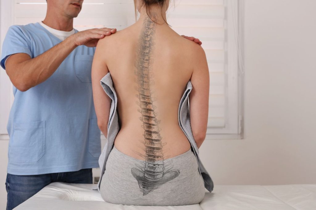Thoracolumbar Scoliosis: Causes, Symptoms, and Treatment
